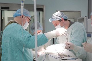 хирургия опухолей головы шеи. опухольмолочныйжелезы. онкоцентр ростов 2021. онкологические новообразования. нмиц онкологии ростовский онкоцентр 14 линия.