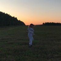 Аня Ларионова