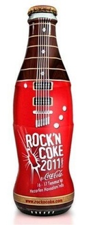 Пародия кока колы. Rock'n coke. Реклама кока колы. Кока кола арт. Лицо кока колы.